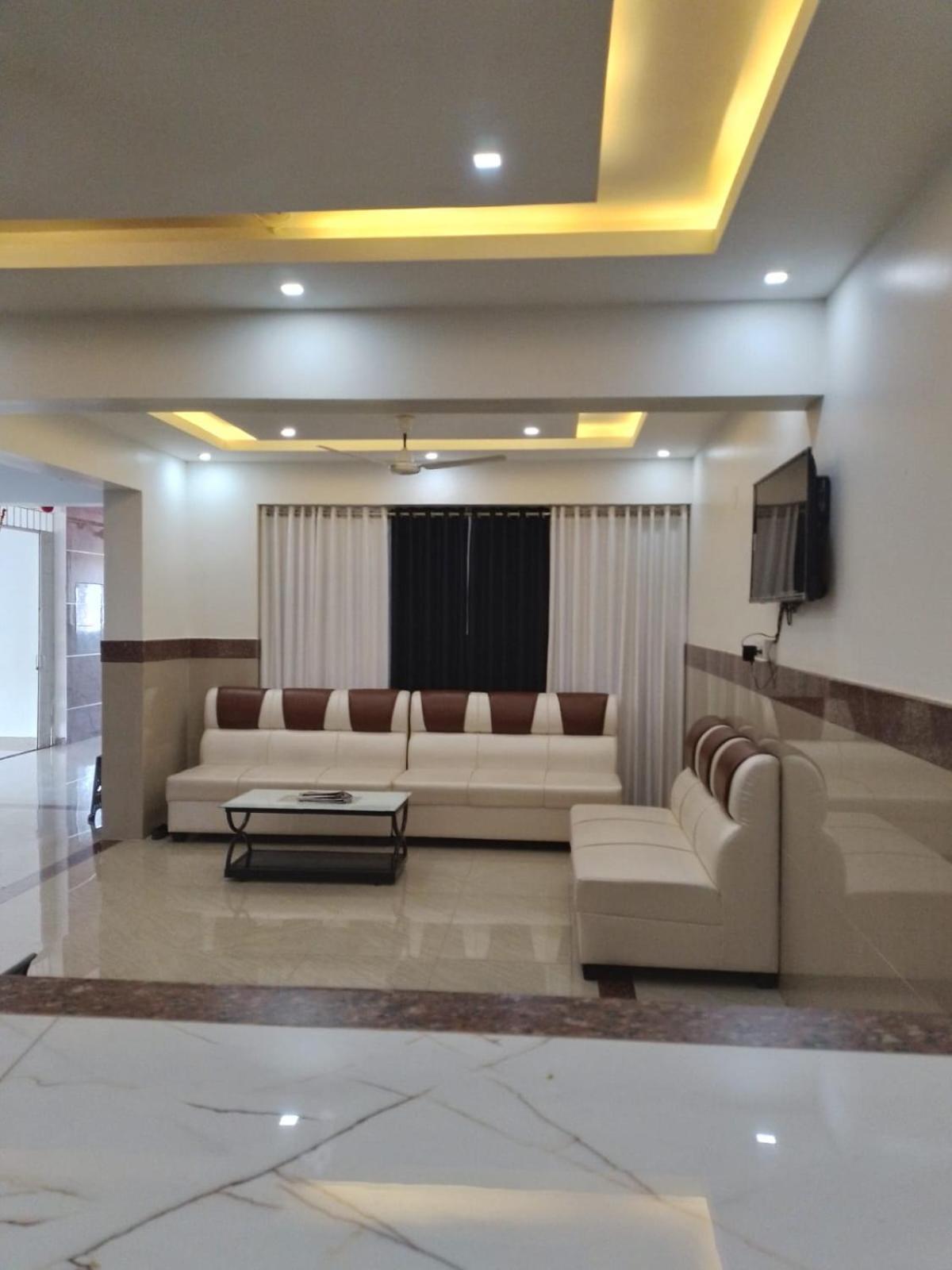 Dwarka Lodging & Boarding Mulki Exterior photo